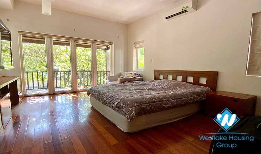 Good condition and fully furnished house for rent in Tay Ho District, Hanoi